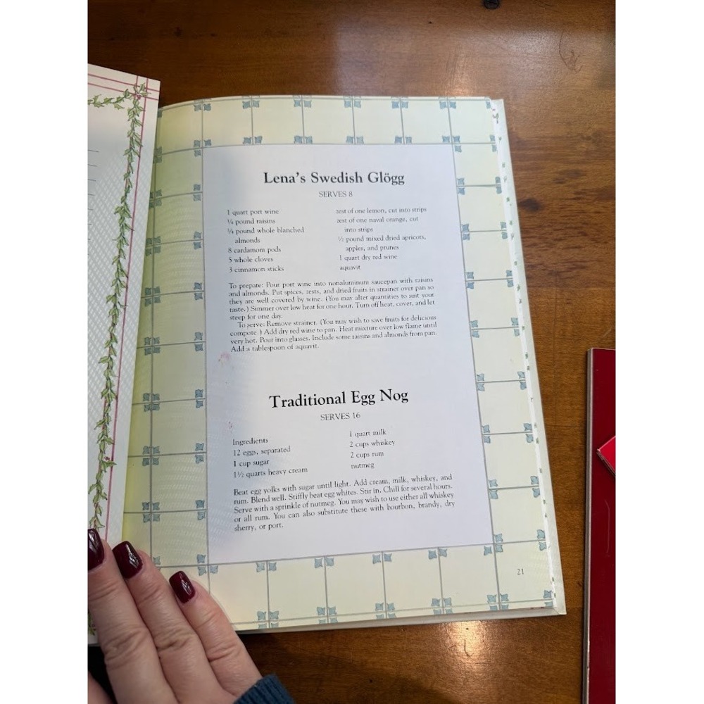 VTG Christmas Keepsake Kids Holiday Traditions Memories Book and VTG Cookbook - Picture 12 of 16